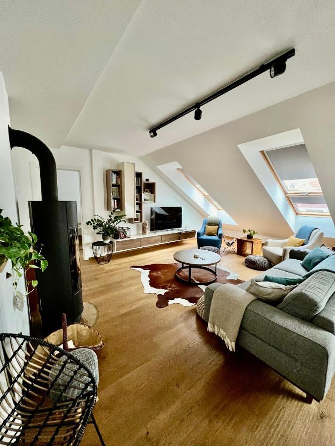 Bl - The Penthouse, 24Hr Self Check-In, 2 Bedrooms, Fireplace, Ac, Panoramic View From Main Balcony, 3-Minute Walk To City Center Besztercebánya Kültér fotó